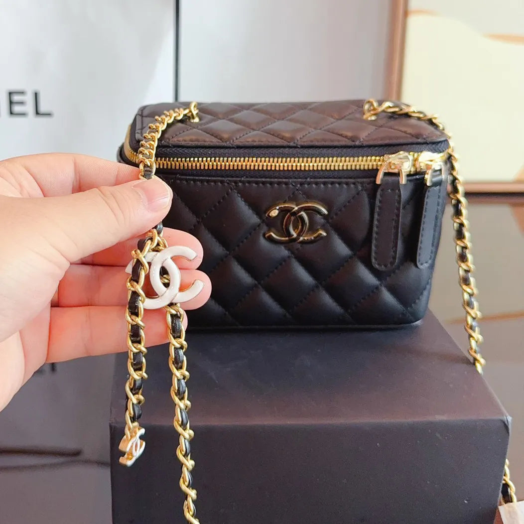 Clutch with Chain P867155