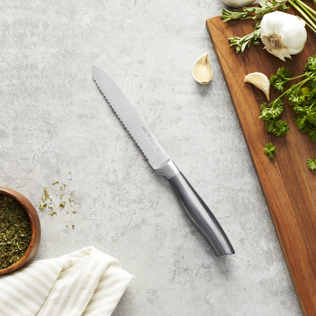 5-inch Serrated Utility Knife Q6262