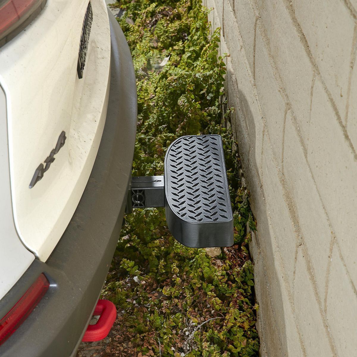 Hitch Mount Bumper Step B46803