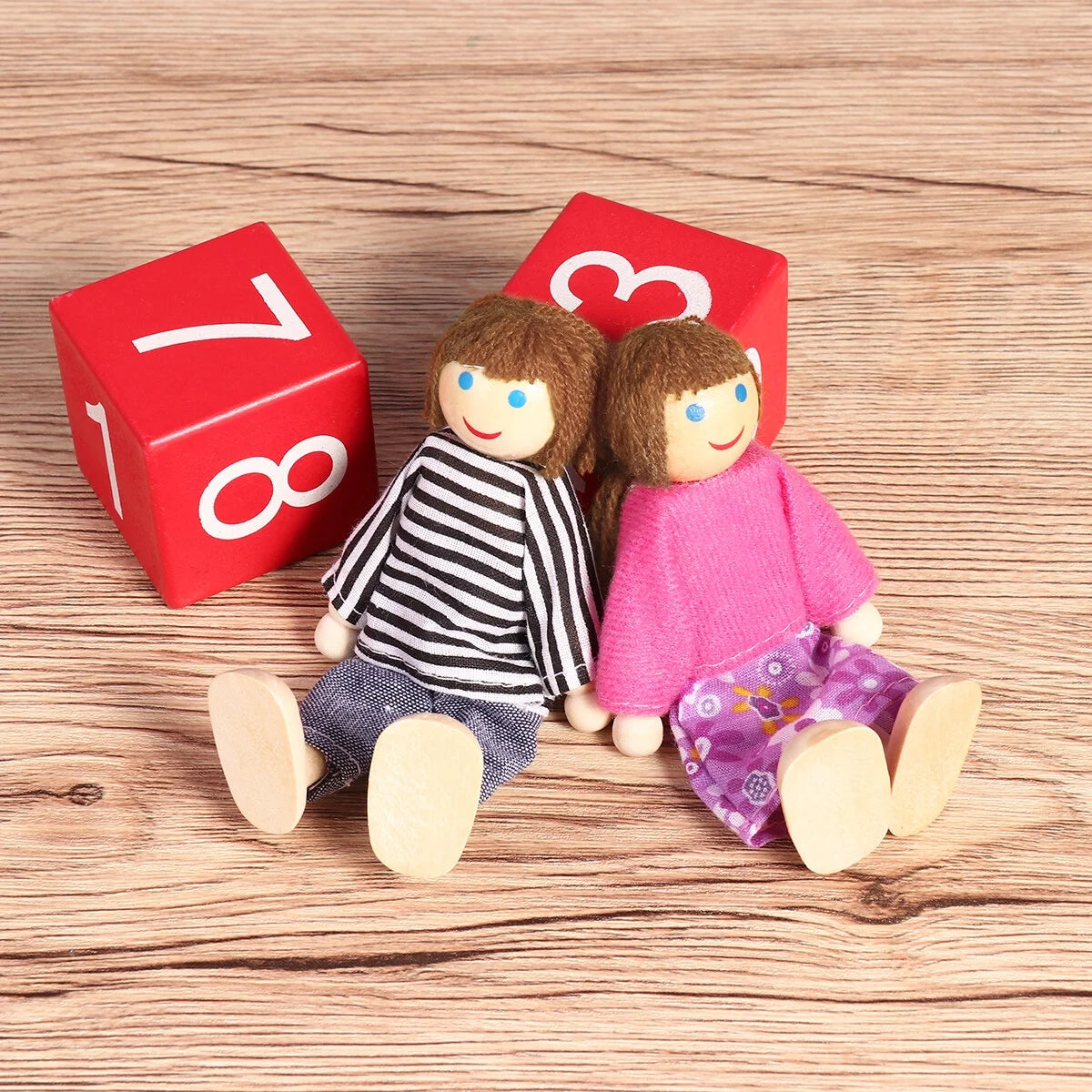 Wooden Dollhouse Dolls Set of 7 Figures K26469