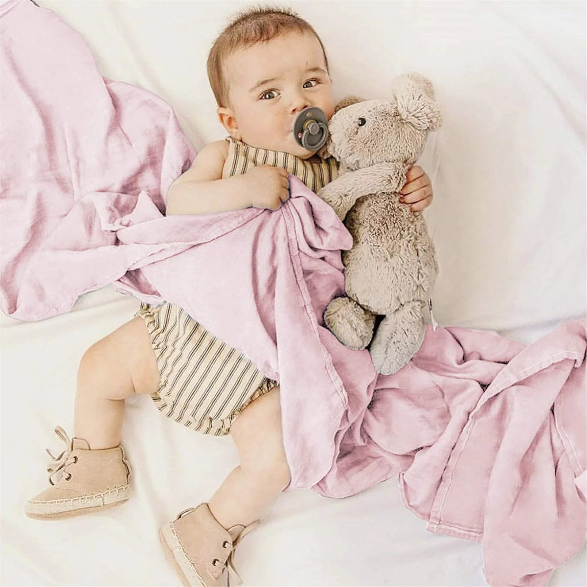 White Plush Lamb Blanket Toy J52008