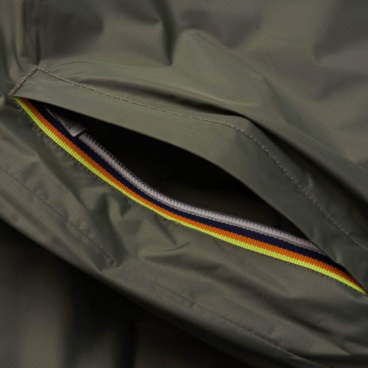 Green L Jacket P40376