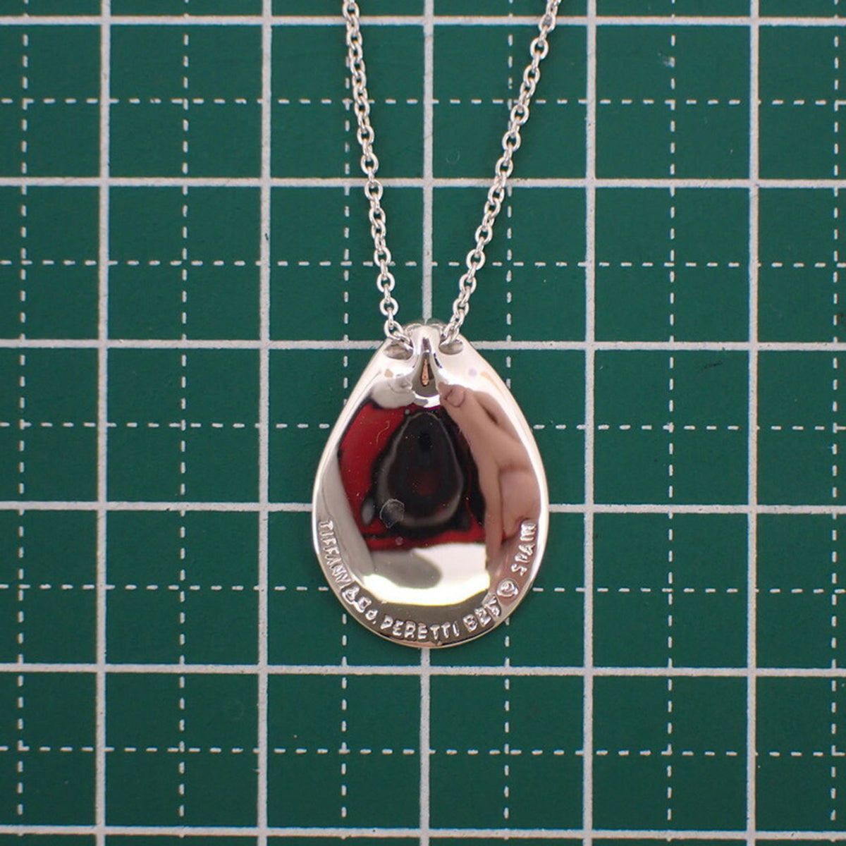 925 Madonna Pendant Necklace W598208