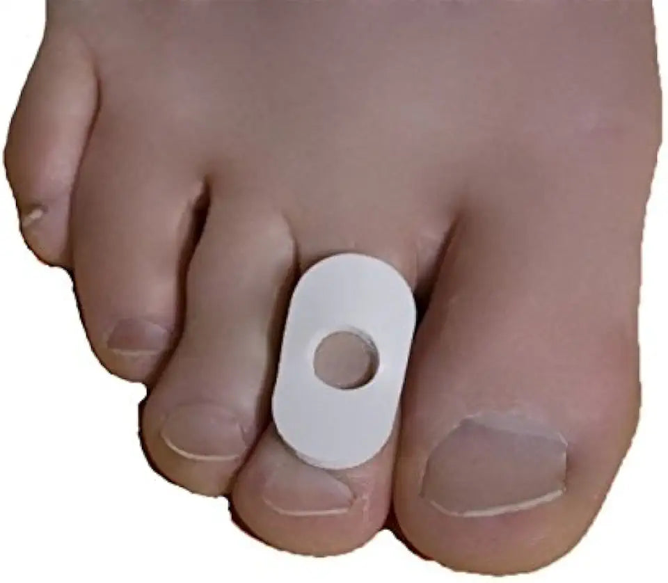 Hammertoe Corn Pads, 100/Pack 1/8" Adhesive Backed Felt Cushions M673364