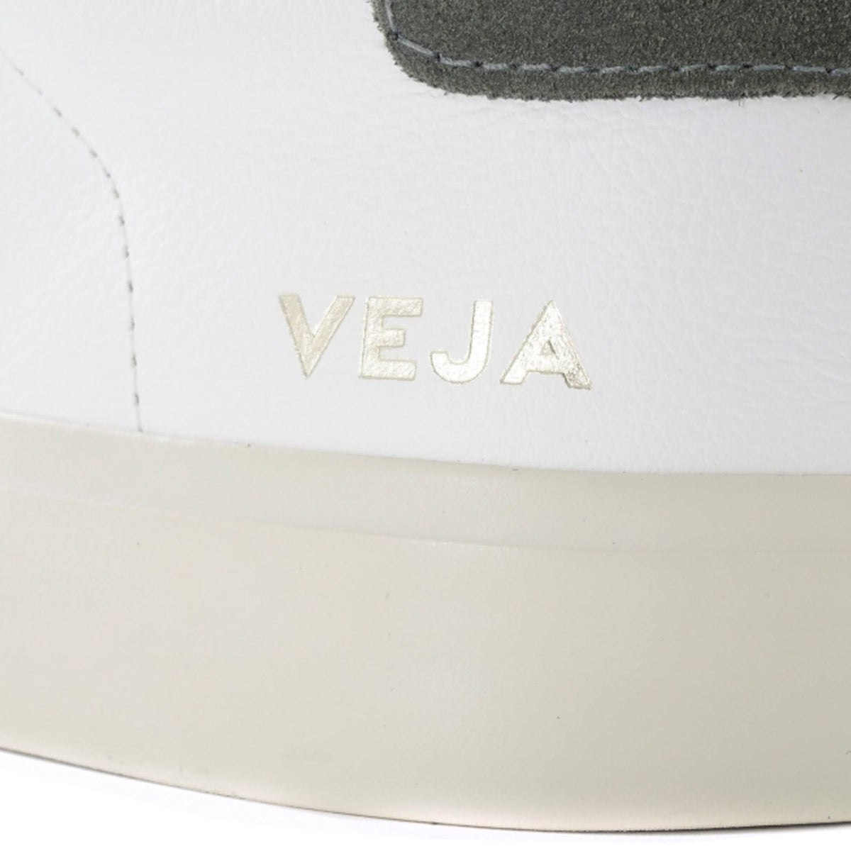 White Sneaker Z82565