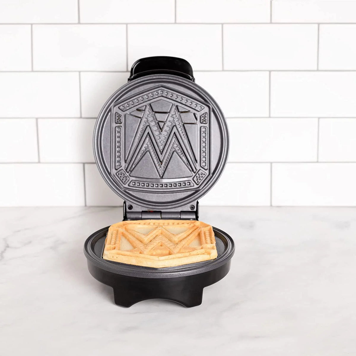WWE Championship Belt Waffle Maker Y639879