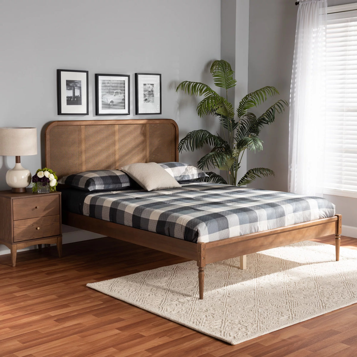 Walnut Brown Wood and Synthetic Rattan Queen Size Platform Bed B460444