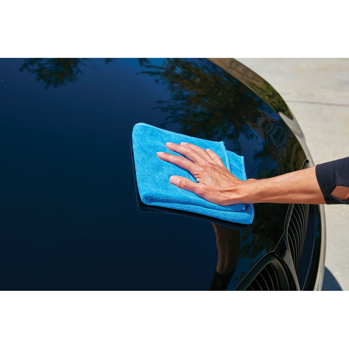 Microfiber Cleaning Cloths 12 in. x 12 in., 4-Pack H28237